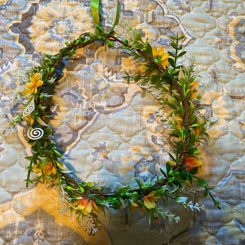 Sunflower headband! 🌻🌻🌻